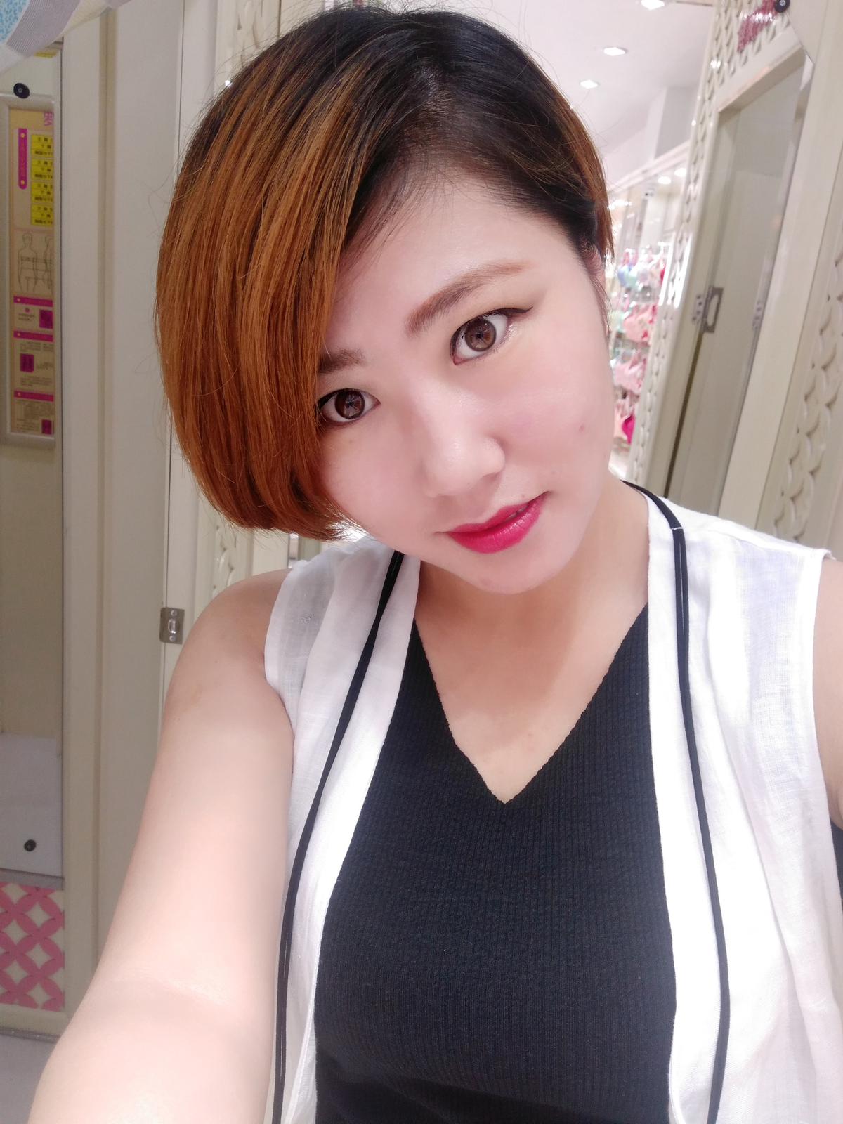 28岁离异女征婚照片(id:92849906)_山东青岛征婚交友