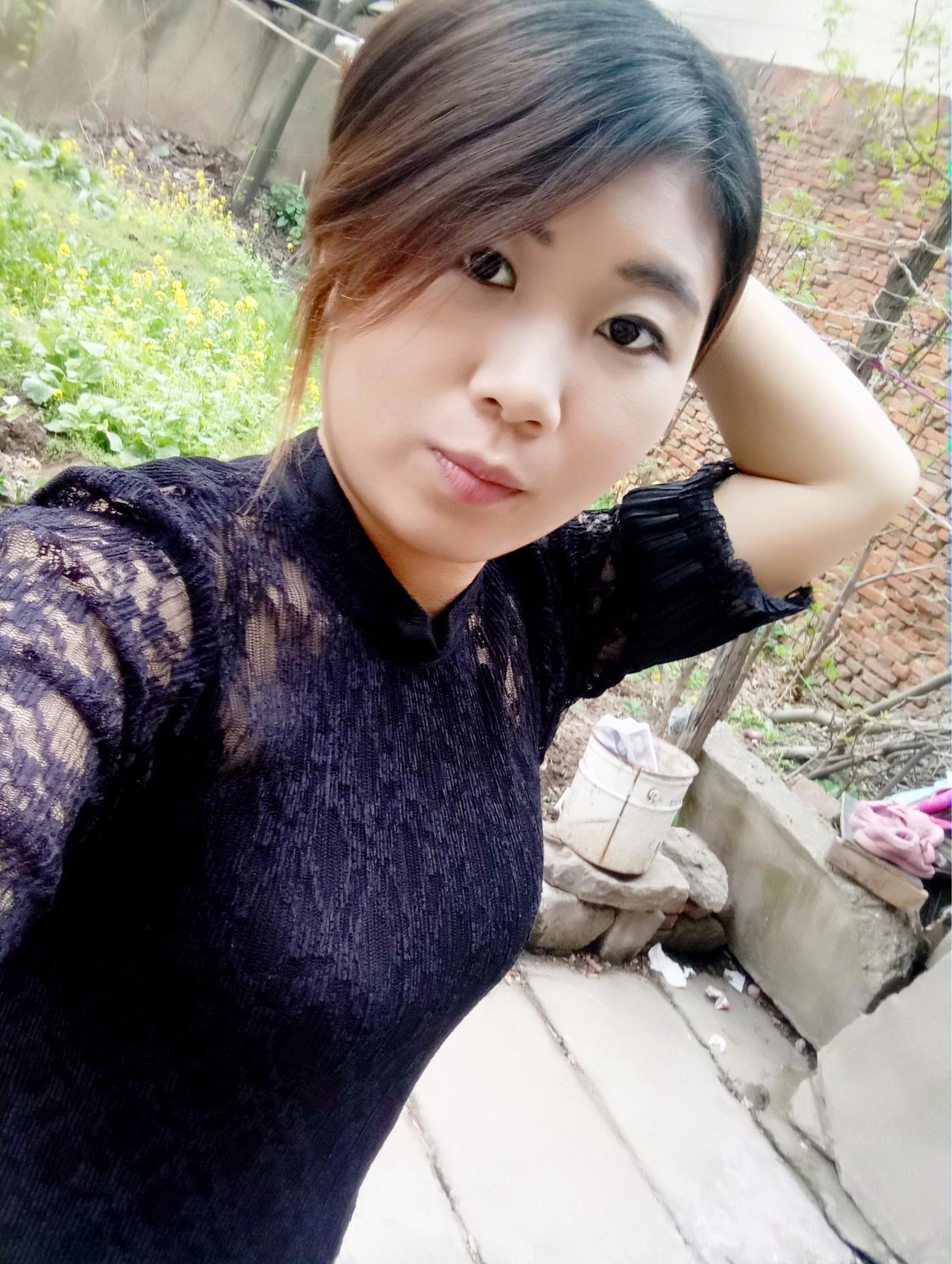 28岁离异女征婚照片(id:102786134)_河南郑州征婚交友