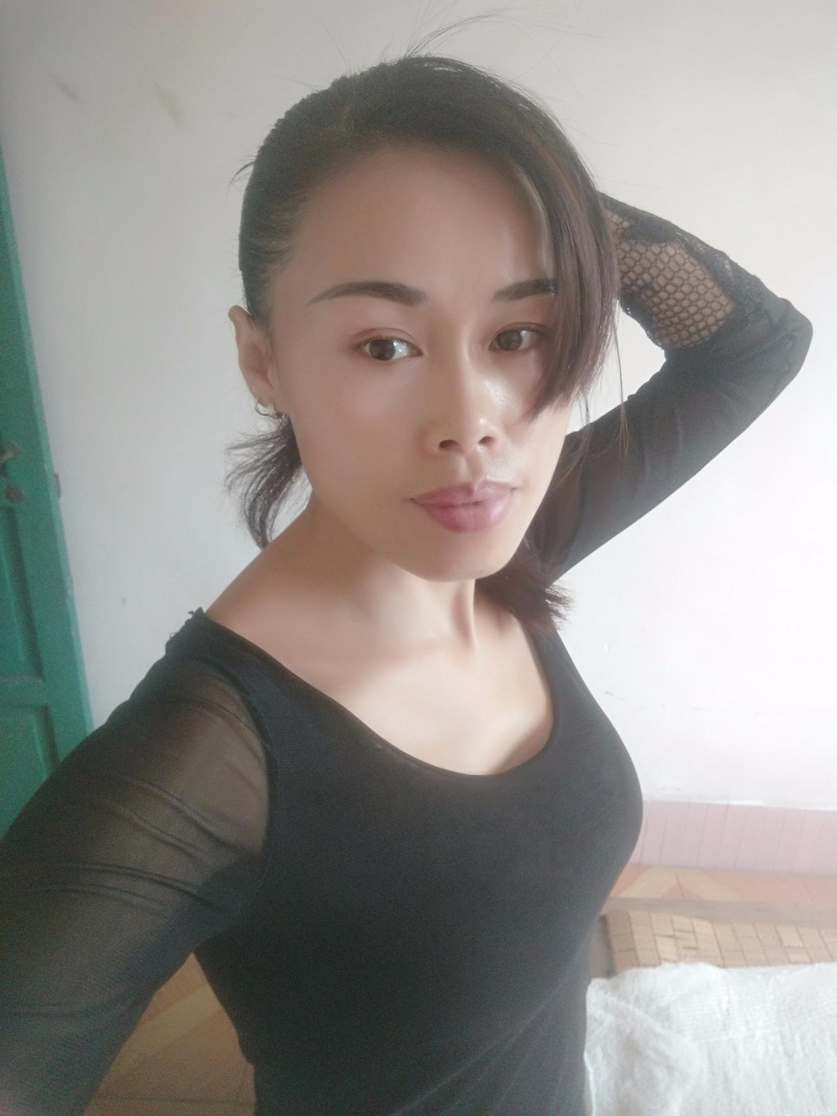 42岁离异女征婚照片(id:107938286)_广东珠海征婚交友