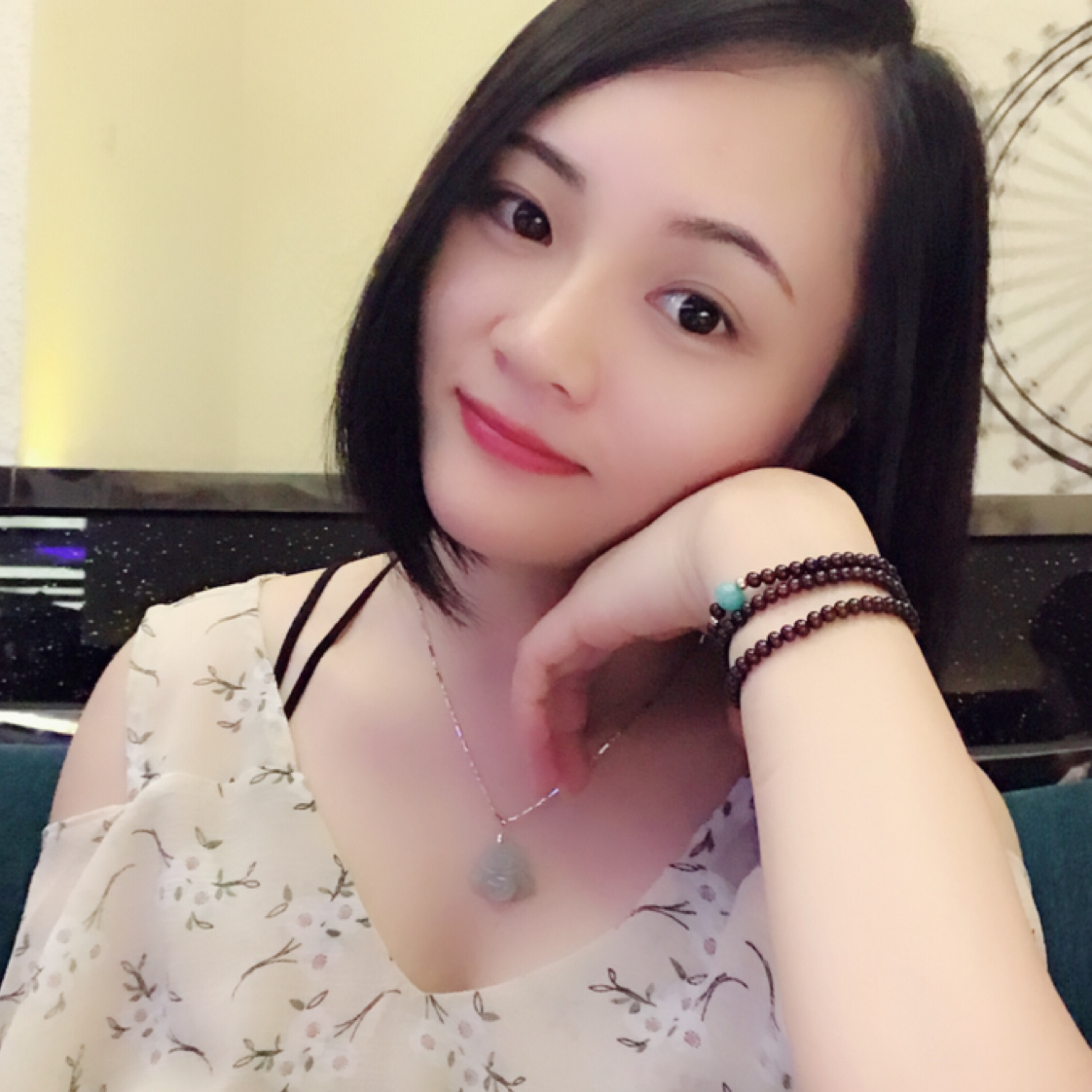 27岁离异女征婚照片(id:1393286918)_广东佛山征婚