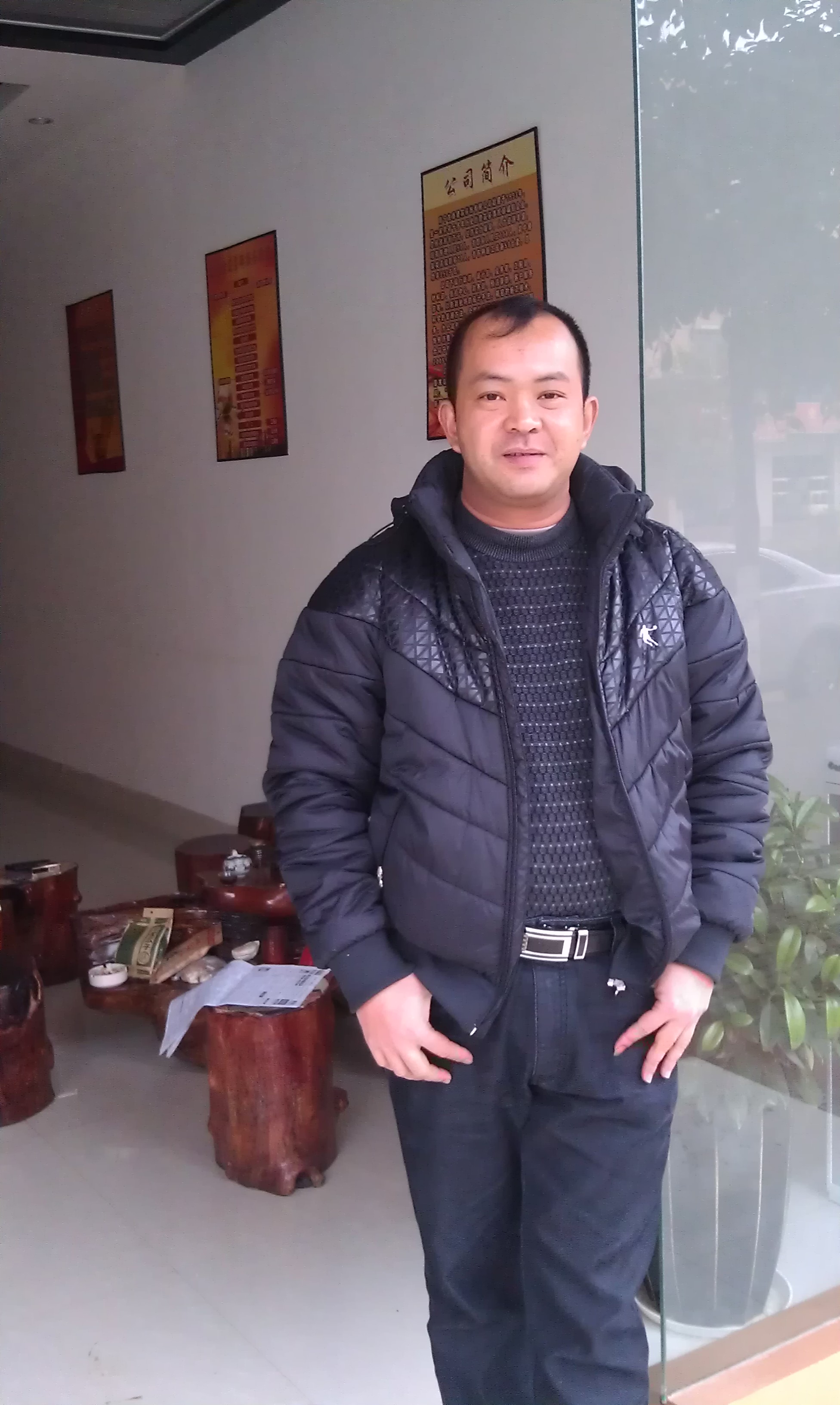 龙哥资料照片_广西崇左征婚交友_珍爱网