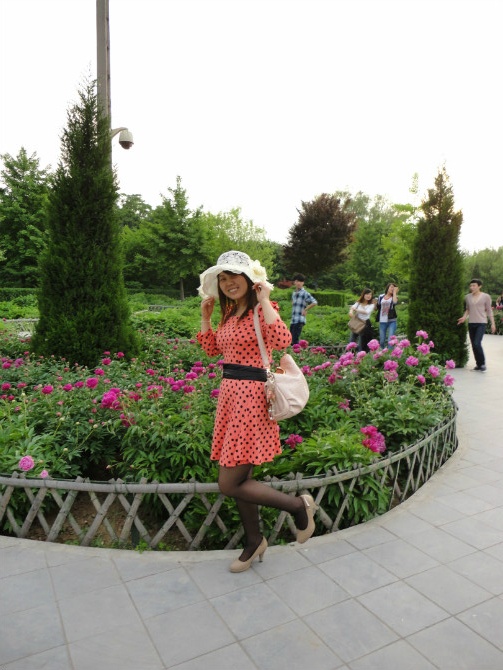 30岁未婚女征婚照片(id:47682884)_陕西宝鸡征婚交友_珍爱网