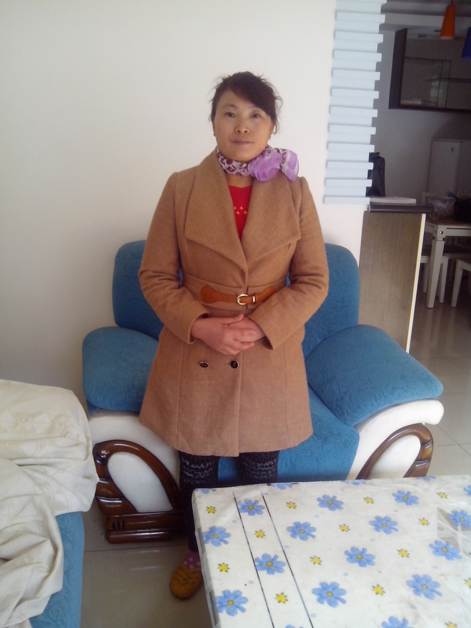 49岁离异女征婚照片(id:52888142)_不限征婚交友_珍爱网