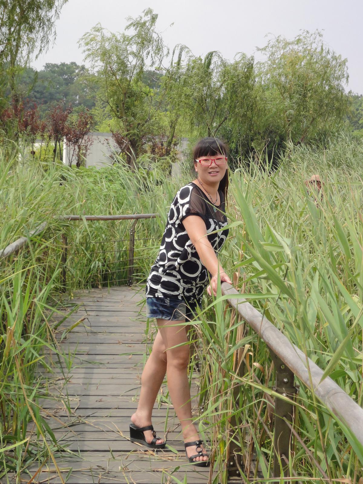 50岁离异女征婚照片(id:68682290)_江苏南通征婚交友_珍爱网