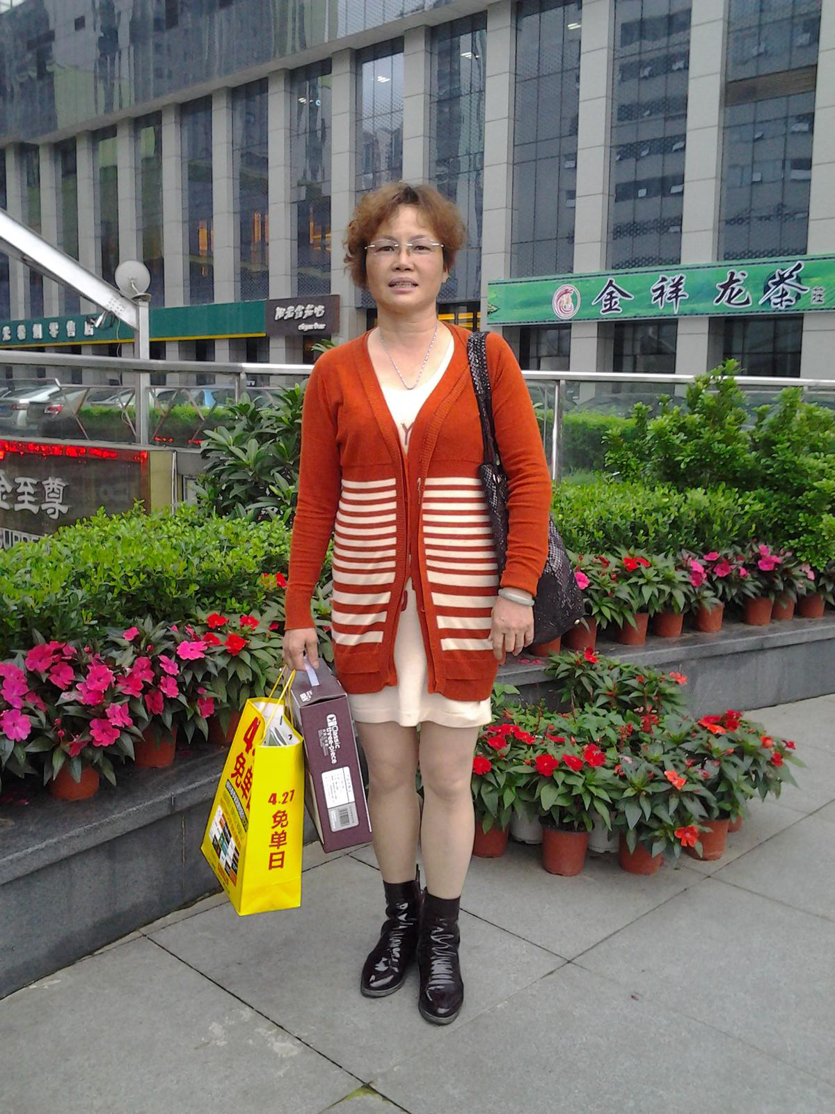 56歲離異女徵婚照片(id:71794652)_廣東廣州徵婚交友_珍愛網