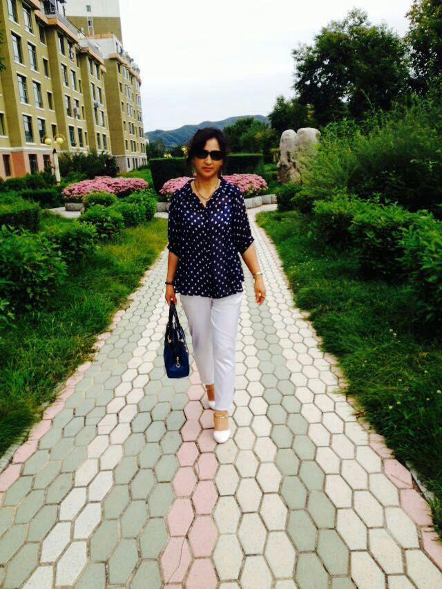 52岁丧偶女征婚照片(id:82011452)_吉林通化征婚交友_珍爱网