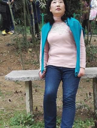 50岁离异女征婚照片(id:90907550)_湖北黄石征婚交友_珍爱网