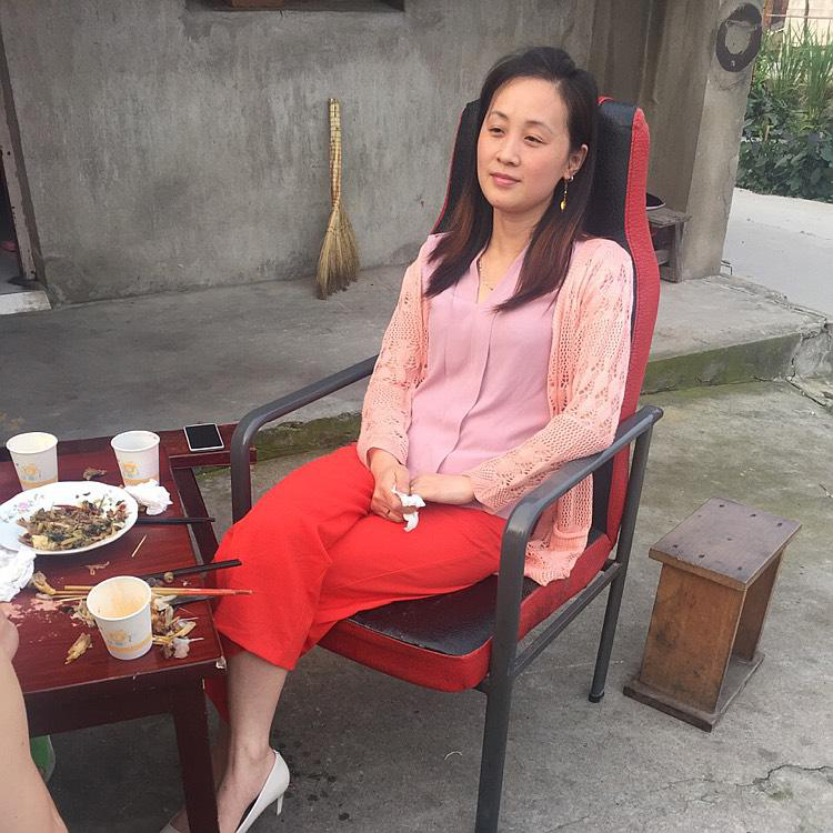 35岁离异女征婚照片(id:96165680)_江苏苏州征婚交友_珍爱网