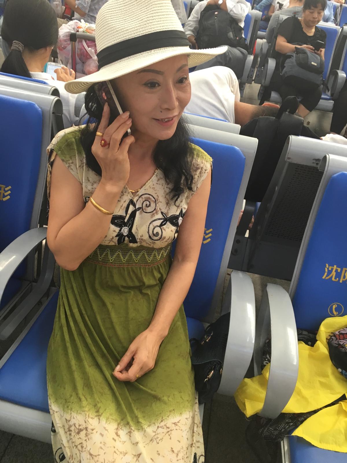 48岁离异女征婚照片(id:97359416)_海南三亚征婚交友_珍爱网