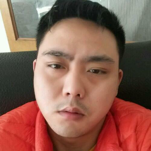 有担当的小男人照片