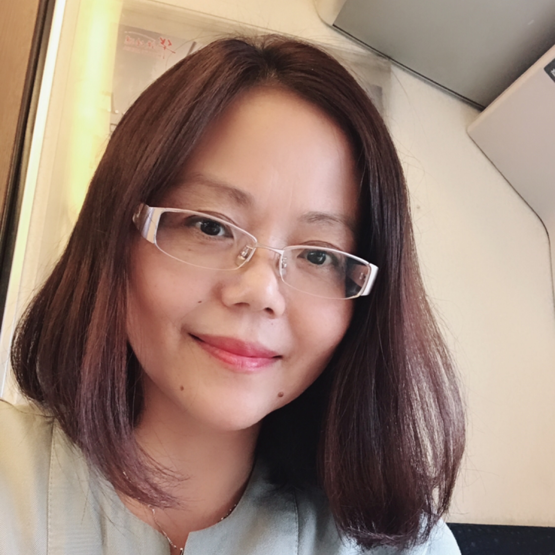 47岁离异女征婚照片(id:1294871708)_浙江杭州征婚交友_珍爱网