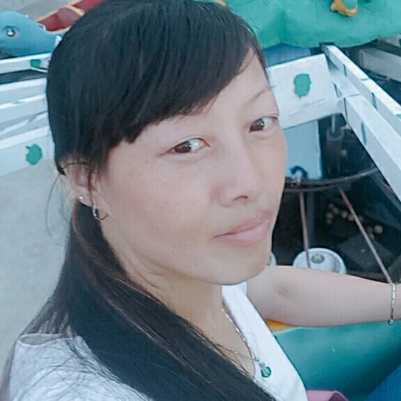 35岁离异女征婚照片(id:1702033628)_贵州黔西南布依族苗族自治州征婚